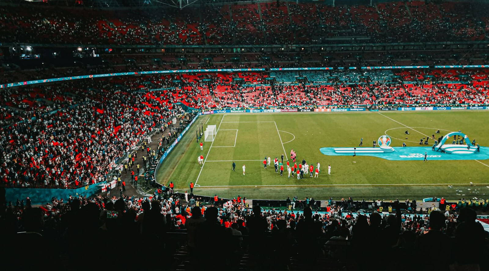 曼城,球領先被飛,燕諾逼平,乐竞体育,乐竞体育入口,乐竞体育官网,乐竞体育官方入口,乐竞体育官方网址