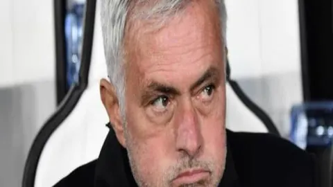 纳达尔门生激战，伊埃拉力克斯维亚特克夺冠